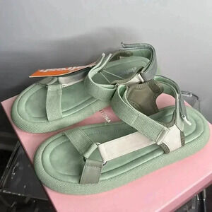 Refresh Vegan Green Sandals